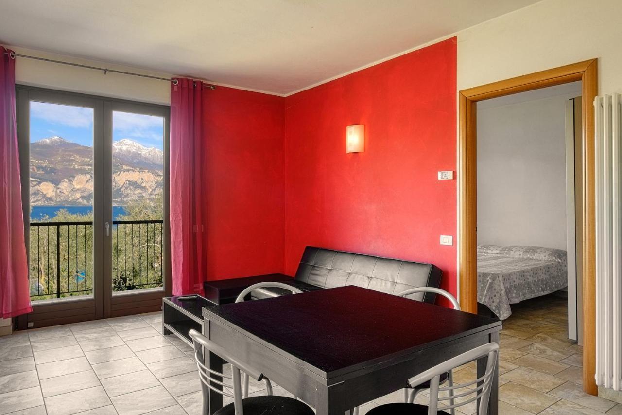 Bellavista Apartment Мальчезине Экстерьер фото